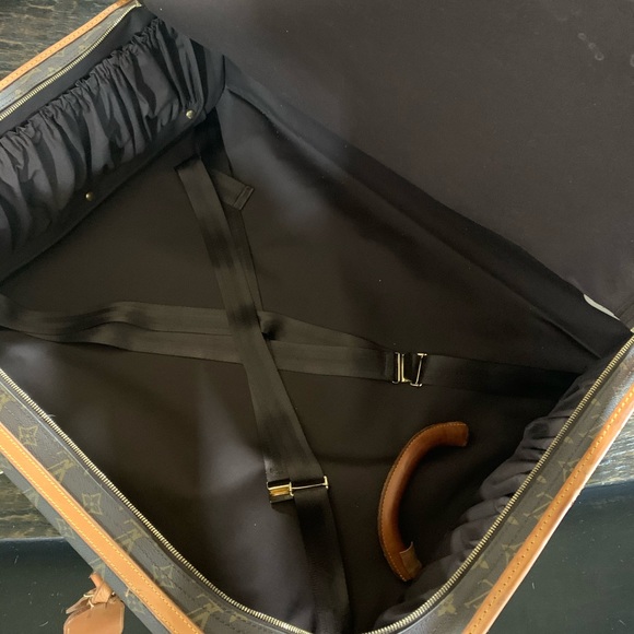 Vintage 1980s Louis Vuitton Suitcase w/Wheels ✅ AUTHENTICATED BY POSHMARK✅ - Picture 8 of 12